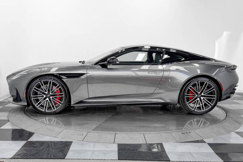 2024 Aston Martin DB12 V8