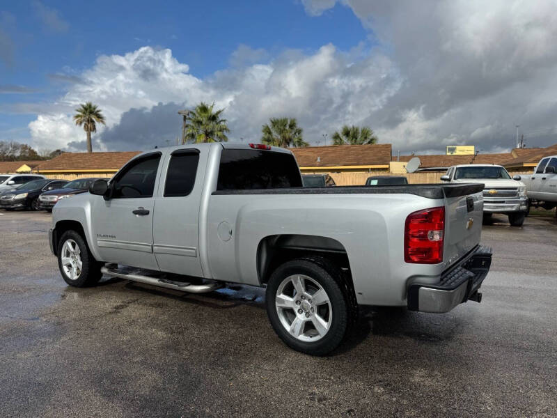 2013 Chevrolet Silverado 1500 null photo 14