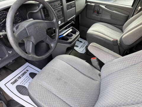2003 Chevrolet Express 3500 LS