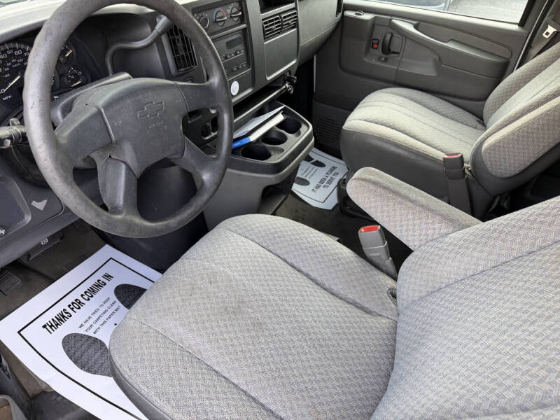 2003 Chevrolet Express 3500 LS