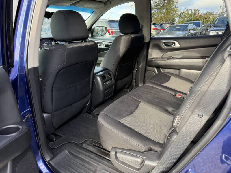 2018 Nissan Pathfinder S