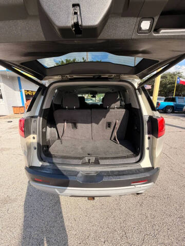 2017 GMC Acadia SLE-2