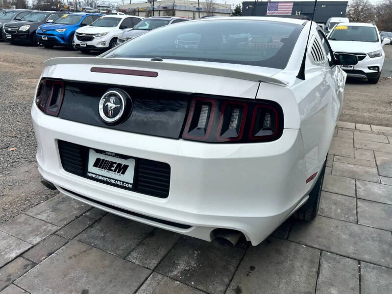 2013 Ford Mustang V6 Premium