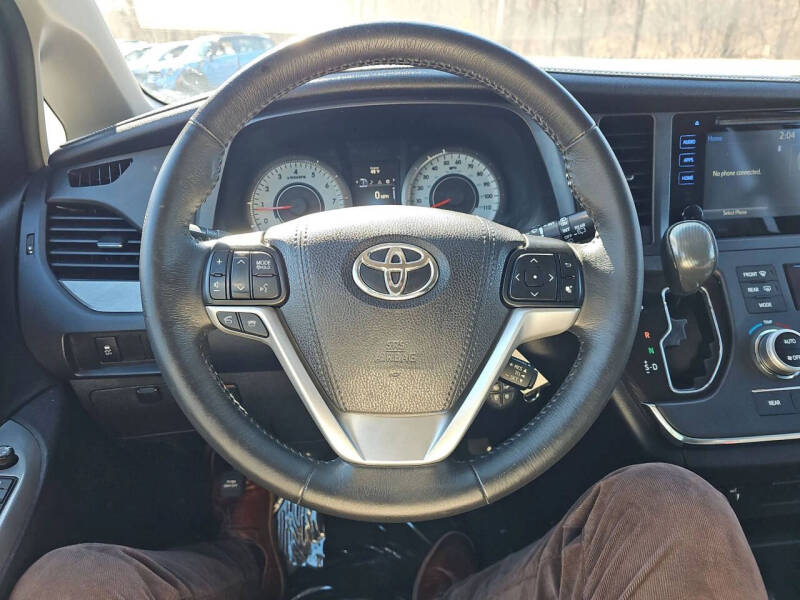 2017 Toyota Sienna