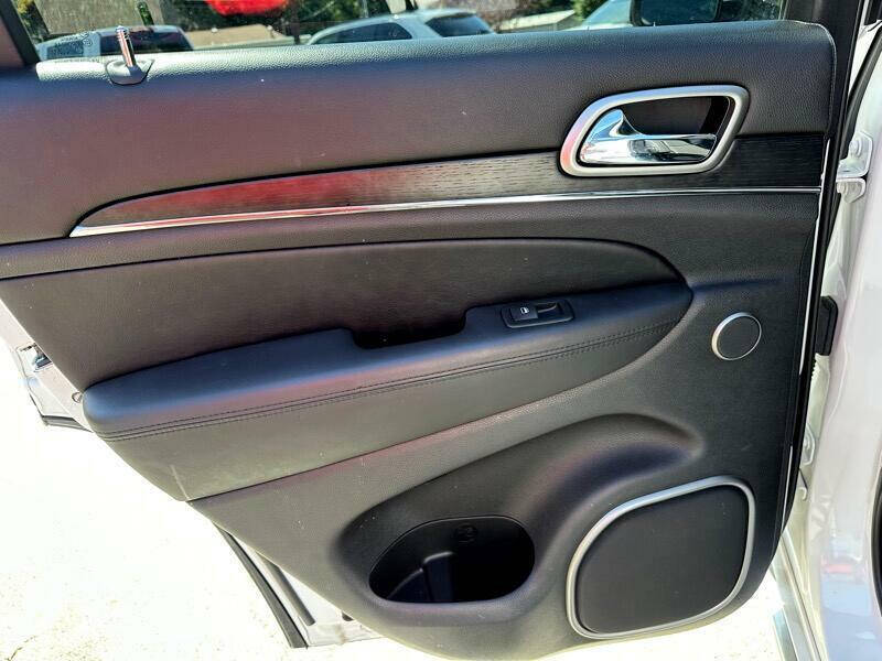 2017 Jeep Grand Cherokee Summit