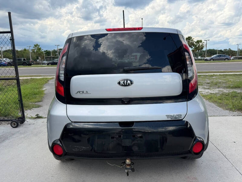 2016 Kia Soul +