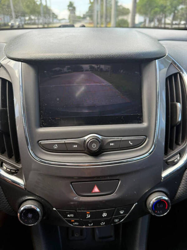 2019 Chevrolet Cruze LT