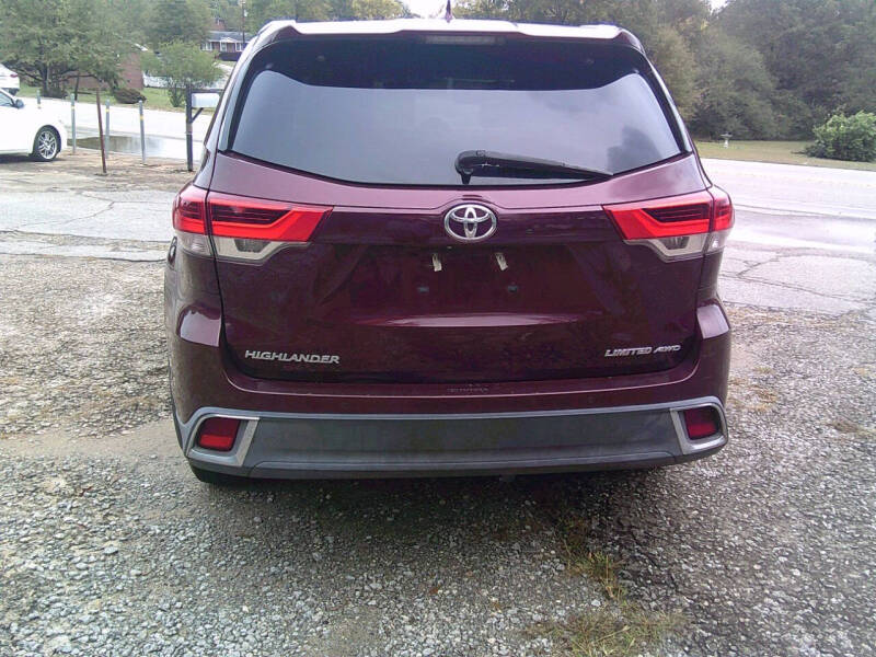 2017 Toyota Highlander Limited Platinum