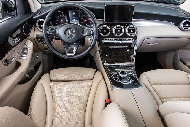 2018 Mercedes-Benz GLC GLC 300