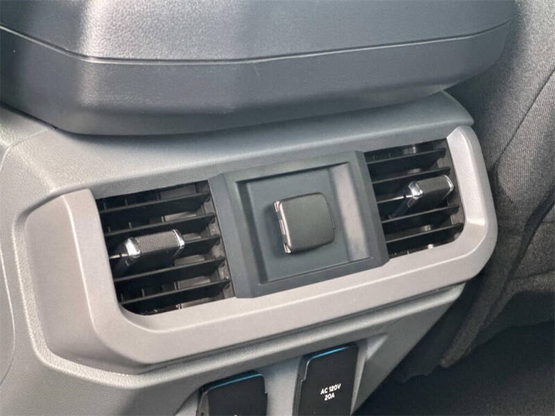 2024 Ford F-150 Lightning XLT