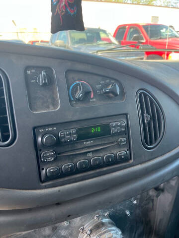 2005 Ford E-Series E-350 SD