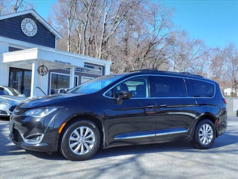 2017 Chrysler Pacifica for sale at Ocean State Auto Sales in Johnston RI