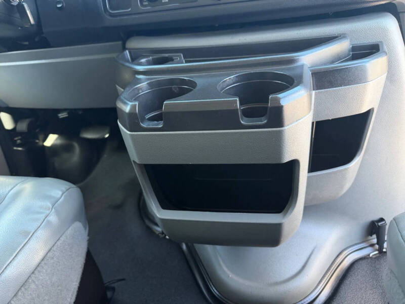 2013 Ford E-Series E-250
