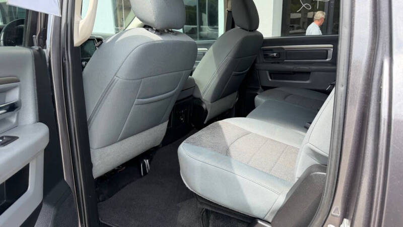 2016 RAM 1500 SLT