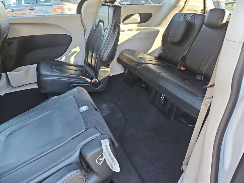 2020 Chrysler Pacifica Touring L