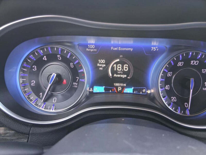 2017 Chrysler 300 Limited
