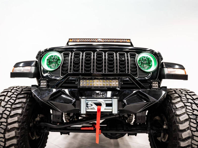 2024 Jeep Gladiator Sport S