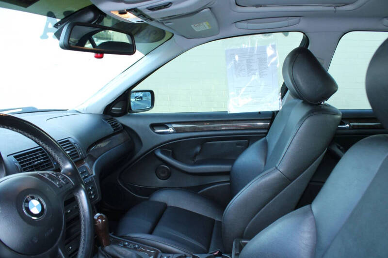 2003 BMW 3 Series 325i