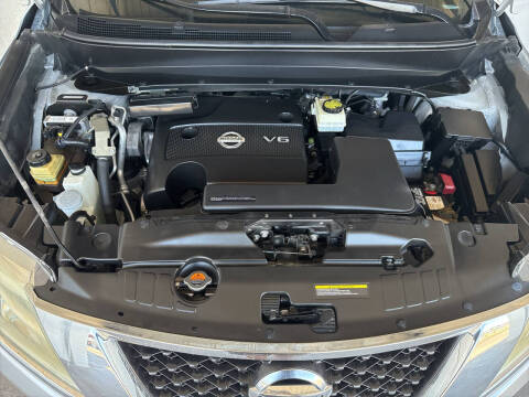 2014 Nissan Pathfinder SV