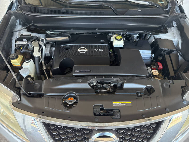 2014 Nissan Pathfinder SV