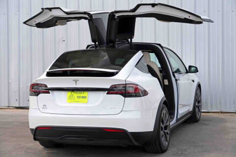2022 Tesla Model X Plaid