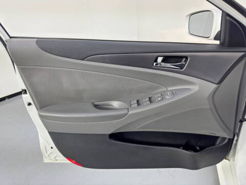 2013 Hyundai Sonata Hybrid Limited