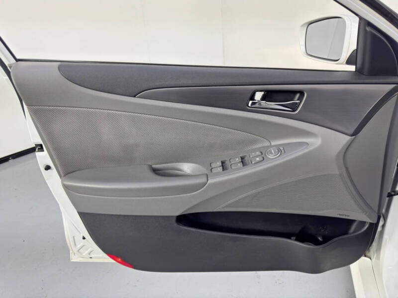 2013 Hyundai Sonata Hybrid Limited