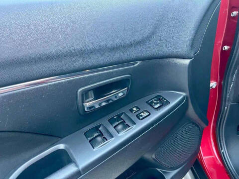 2018 Mitsubishi Outlander Sport LE