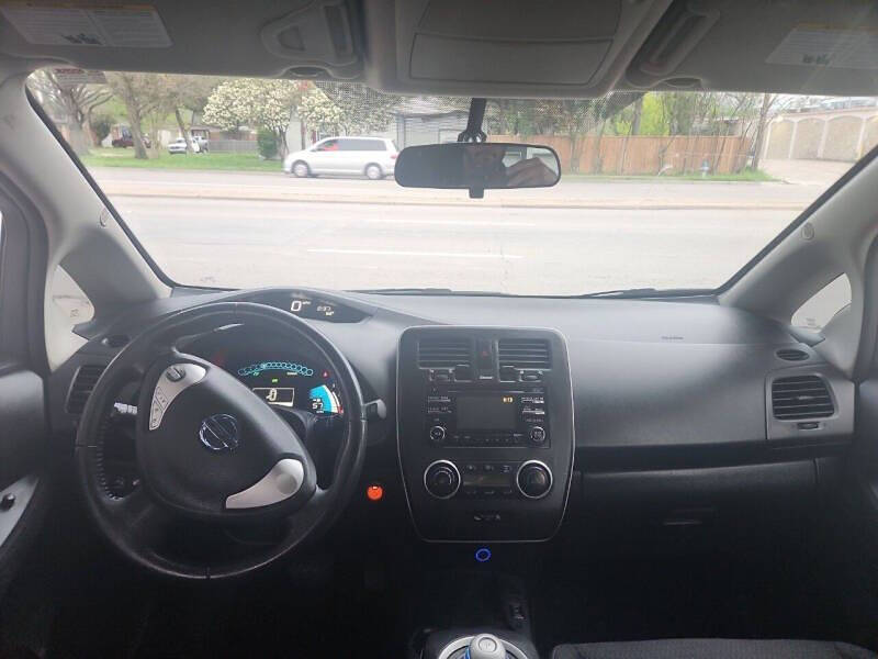 2014 Nissan LEAF SV