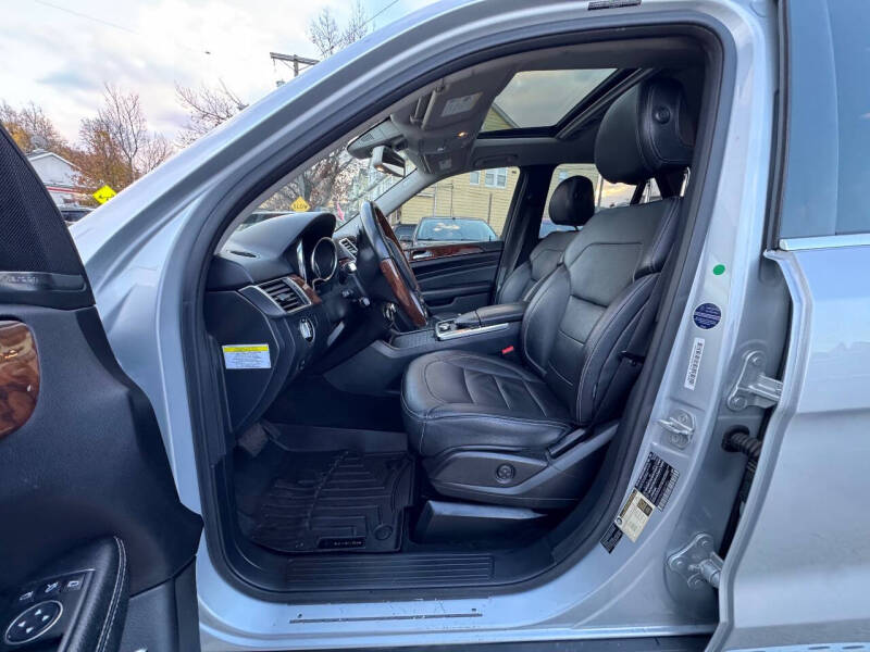 2012 Mercedes-Benz M-Class ML 550