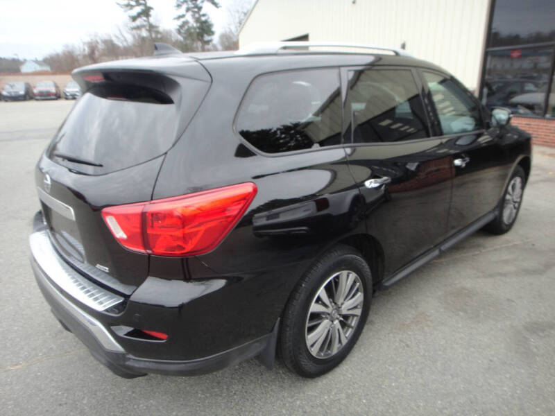 2019 Nissan Pathfinder S