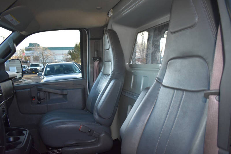 2021 Chevrolet Express 2500