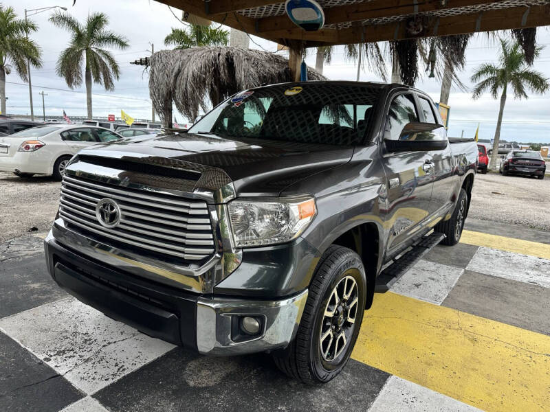 2015 Toyota Tundra Limited's photo