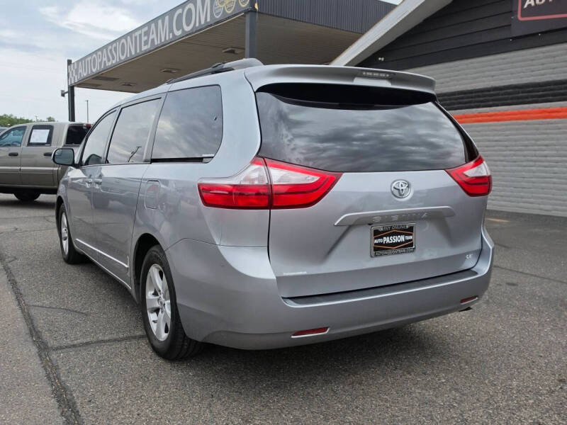 2017 Toyota Sienna