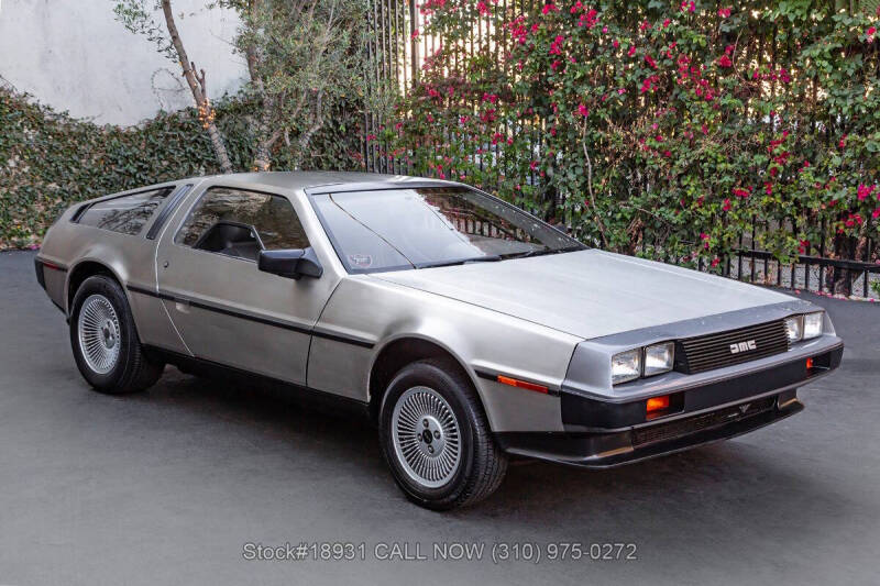 1981 DeLorean DMC-12