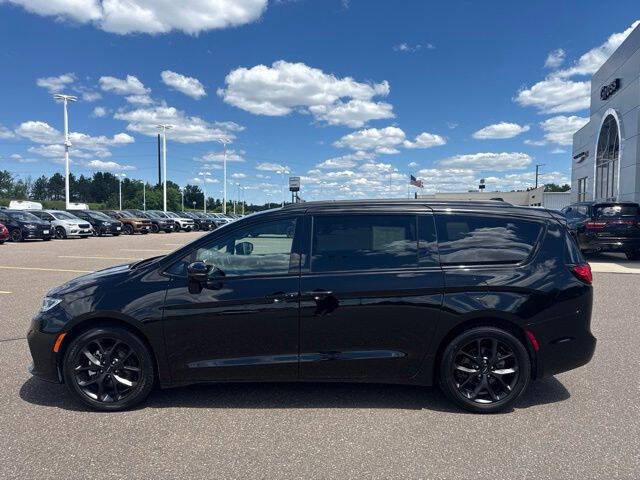 2025 Chrysler Pacifica Limited