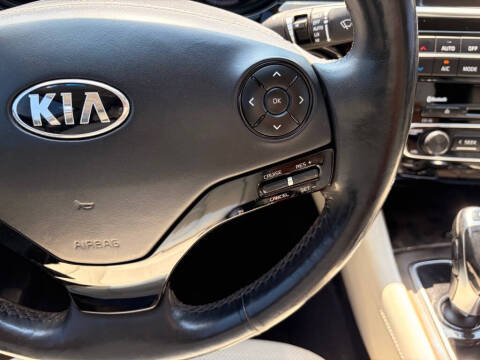 2015 Kia K900 Luxury
