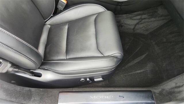 2023 Tesla Model S Plaid