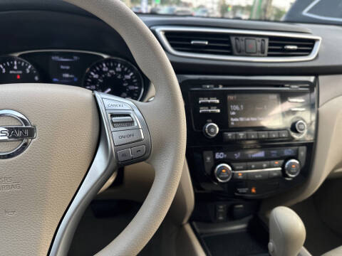 2015 Nissan Rogue SV