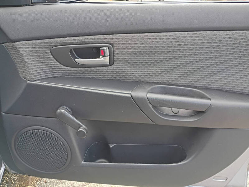 2005 Mazda MAZDA3 i