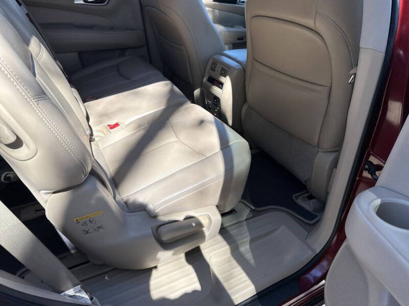 2015 Nissan Pathfinder Platinum