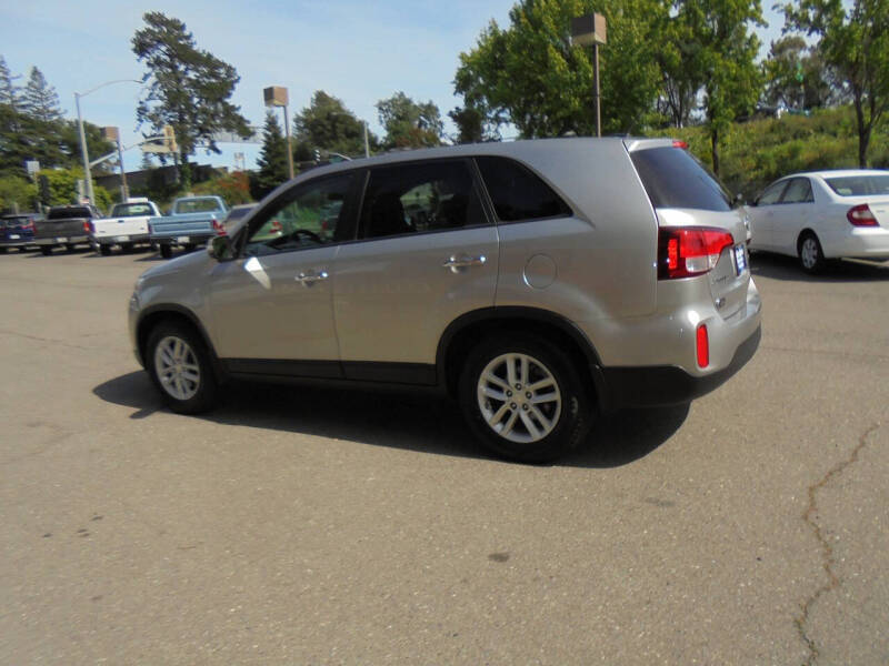 2015 Kia Sorento LX