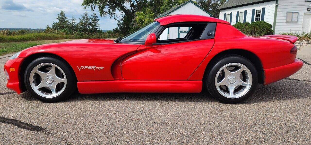 1997 Dodge Viper 10