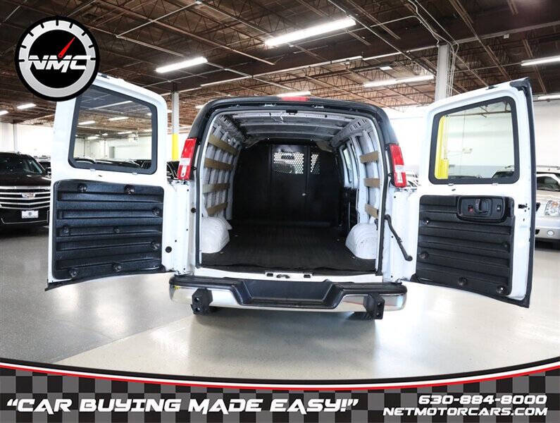 2022 Chevrolet Express 2500