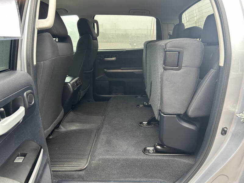 2014 Toyota Tundra SR5