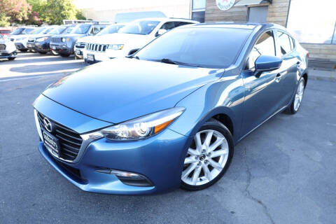 2017 Mazda MAZDA3 Touring