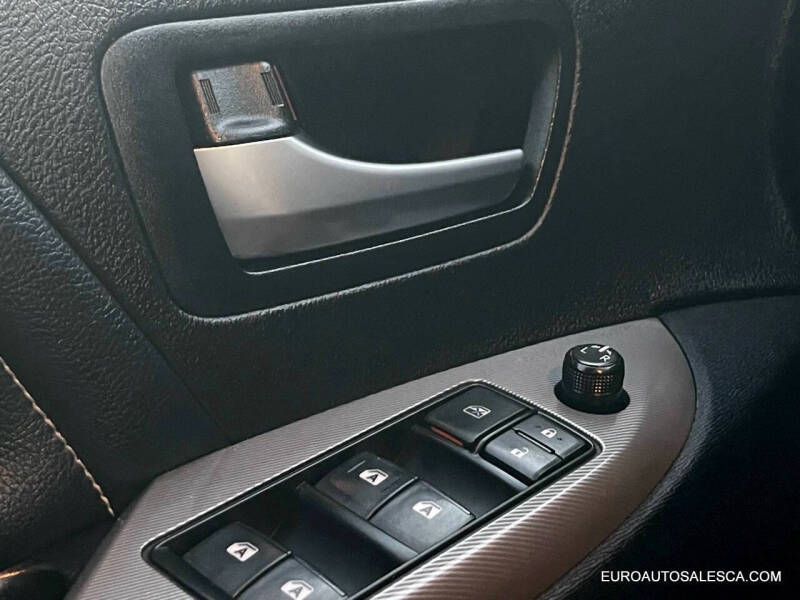 2018 Toyota Sienna SE Premium 8-Passenger