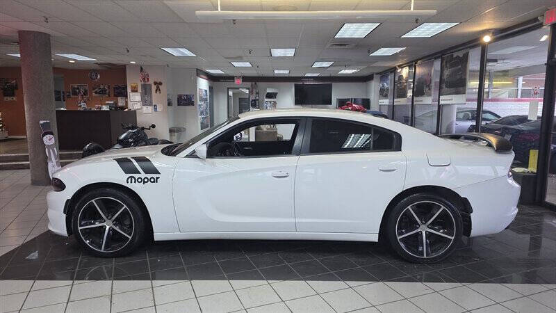 2016 Dodge Charger SE