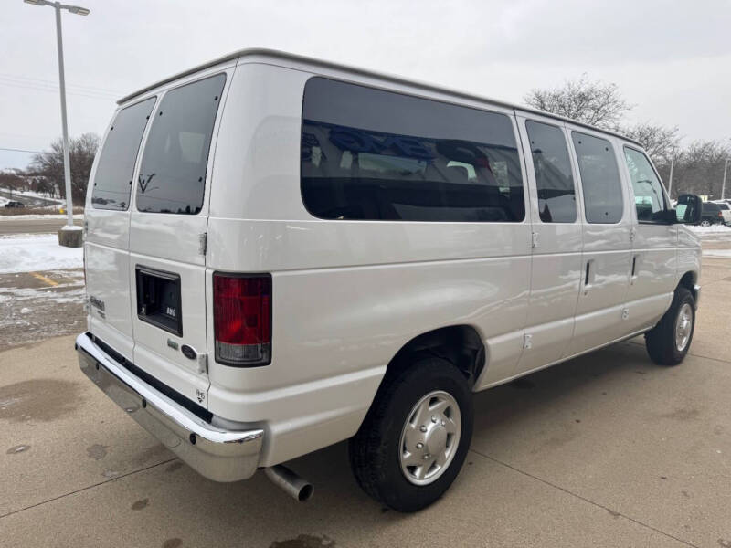 2012 Ford E-Series E-350 SD XLT