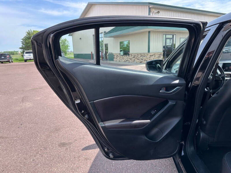 2018 Mazda MAZDA3 Touring